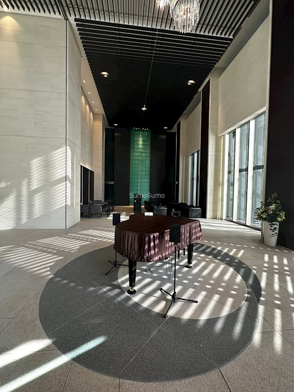 大阪ひびきの街ザ・サンクタスタワーのロビー