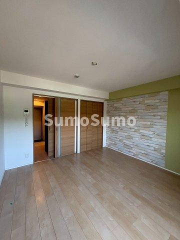 モノトーン難波の寝室