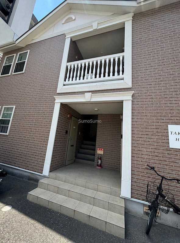 TAKUMI　HOUSE(匠ハウス)のエントランス