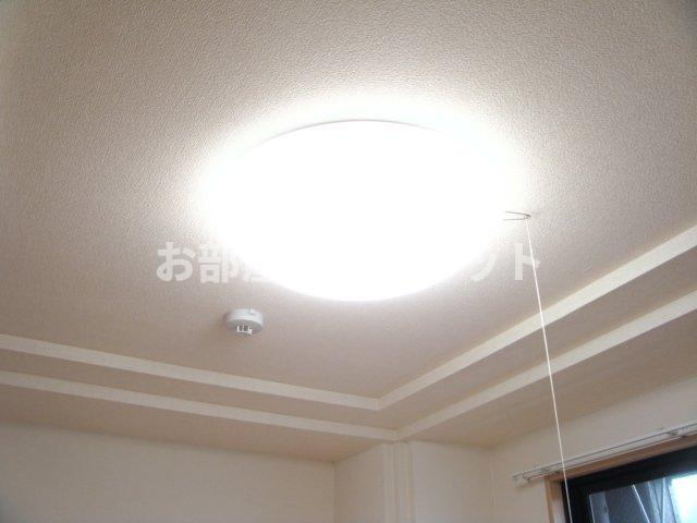 コンフォール・戸手【おとり物件なし】#学生・社会人にオススメ！初期費用分割払いOK！の設備|照明