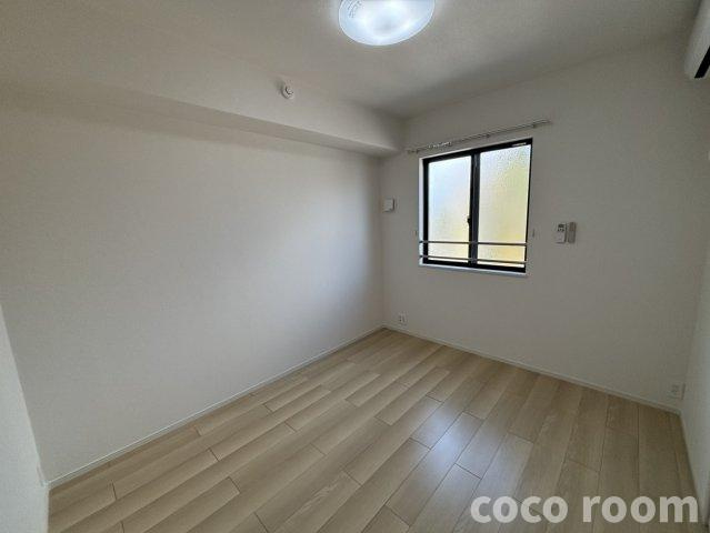 Ｄｅｎｂｅ塩津Ⅰの洋室