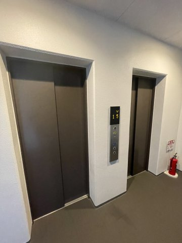 LIVIAZ KOBE LaMerのロビー
