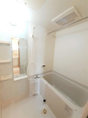 【浴室】 | サワーパルシェ | きれいなお風呂です