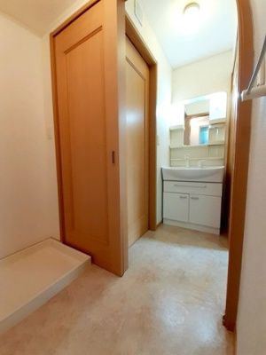 【洗面所】 | サワーパルシェ | スペースが確保できる洗面所です