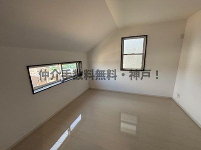 【洋室】 | 神戸市垂水区舞子坂４丁目　新築戸建　仲介手数料無料！ | 使い勝手のいい洋室です