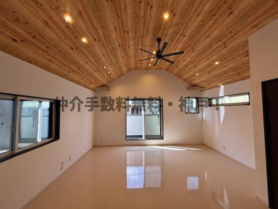 【居間・リビング】 | 神戸市垂水区舞子坂４丁目　新築戸建　仲介手数料無料！ | リビングです