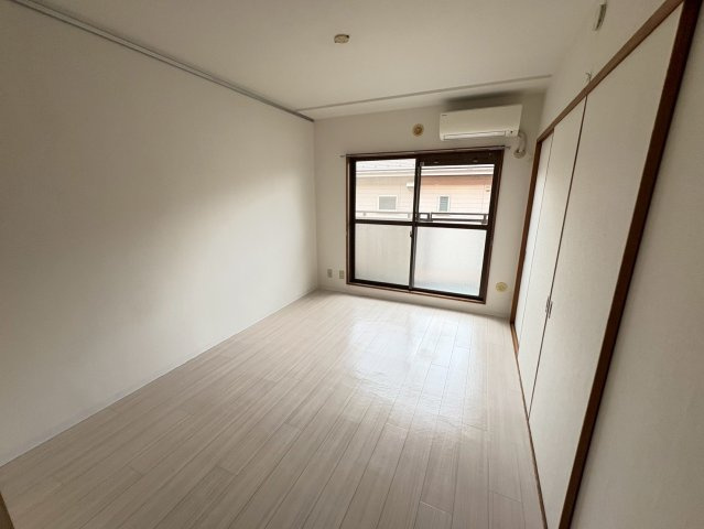 ファミリーフジの居間・リビング