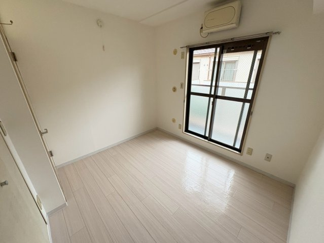 ファミリーフジの居間・リビング