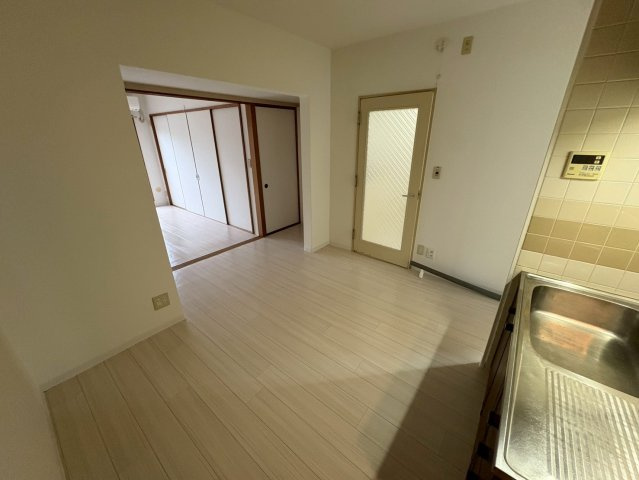 ファミリーフジの居間・リビング