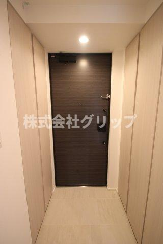 ザ・パークハビオ横浜白楽の玄関