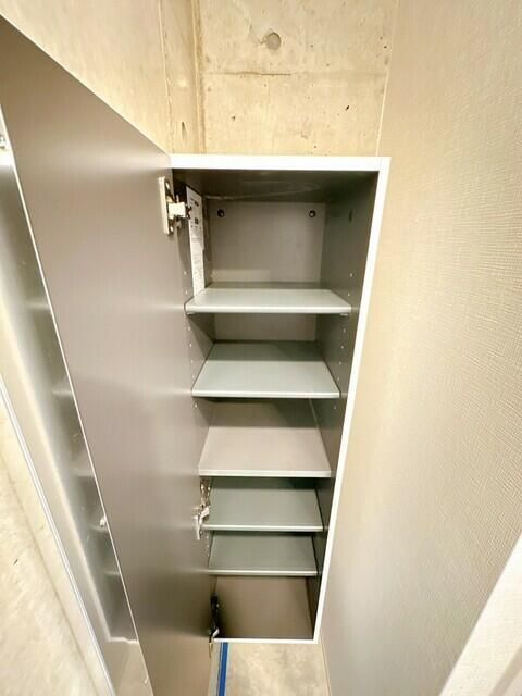 JVC Residence Minowa の玄関|シューズボックス