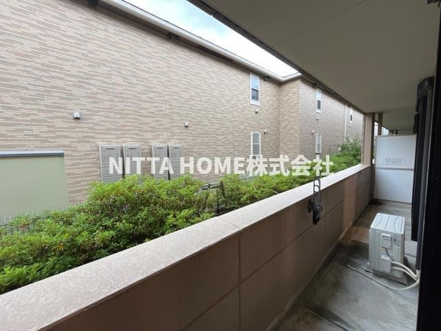 ルピナス　ネオコートのバルコニー|ワイドで広々なバルコニーです＊