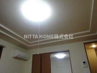 ルピナス　ネオコートの内装|居室照明器具付きです＊