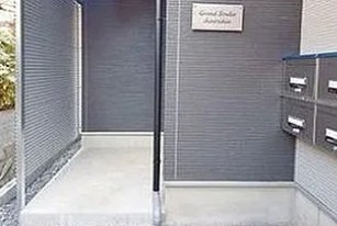 Ｇｒａｎｄ　Ｓｔｕｄｉｏ新都心のエントランス