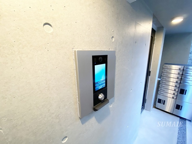 ホワイトセラスのセキュリティ|モニター付インターホン完備です☆