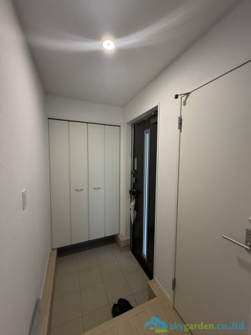 小田原市蓮正寺　第17　新築戸建　全2棟1号棟の玄関