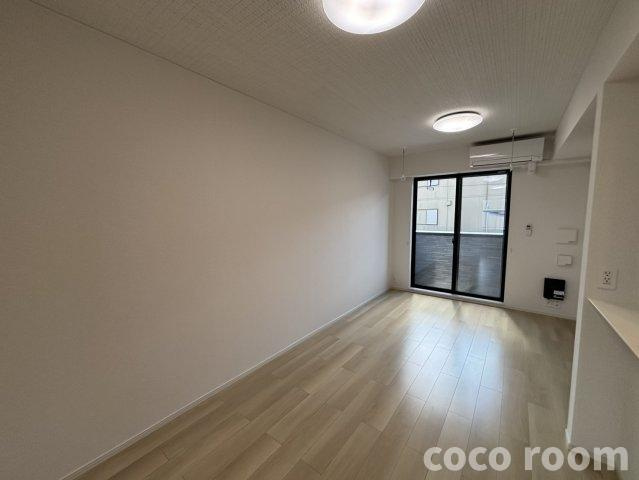 ヒカルサ藤枝兵太夫の居間・リビング