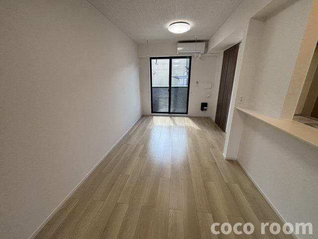 ヒカルサ藤枝兵太夫の居間・リビング