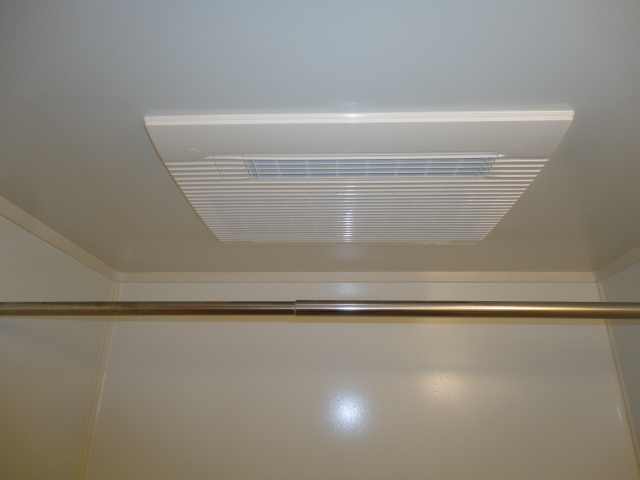 フォレスト・ヴィラのその他|浴室乾燥機