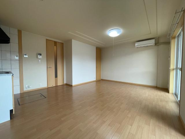 フォレスト・ヴィラの居間・リビング|リビング