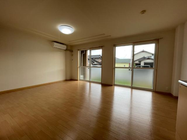 フォレスト・ヴィラの居間・リビング|リビング