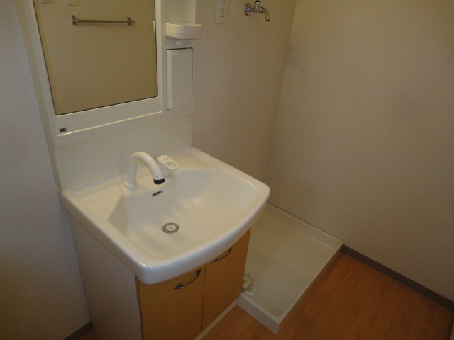 フォレスト・ヴィラの洗面所|洗髪洗面化粧台