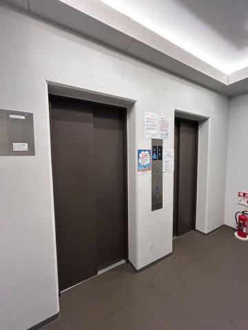 LIVIAZ KOBE LaMerのロビー