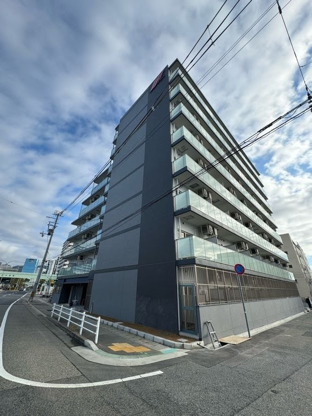 LIVIAZ KOBE LaMerの外観