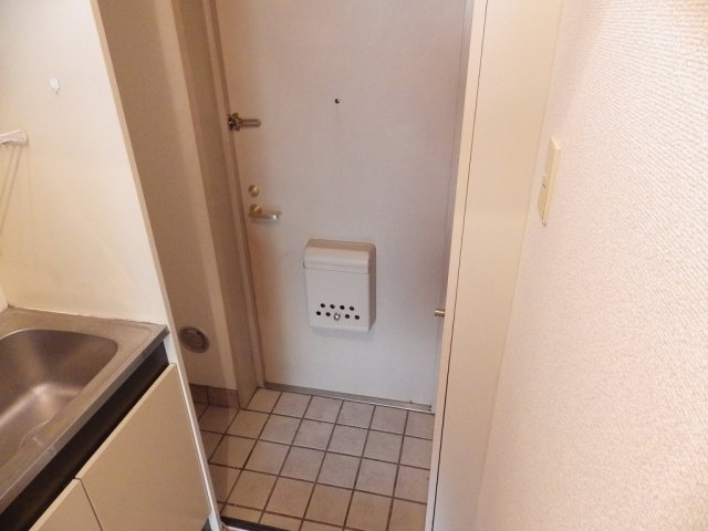 セブンスターハイツ千駄木の玄関