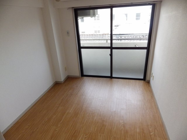 セブンスターハイツ千駄木の居間・リビング