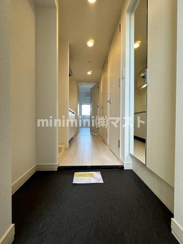 アドバンス大阪セレーノの玄関