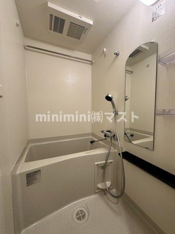 アドバンス大阪セレーノの浴室