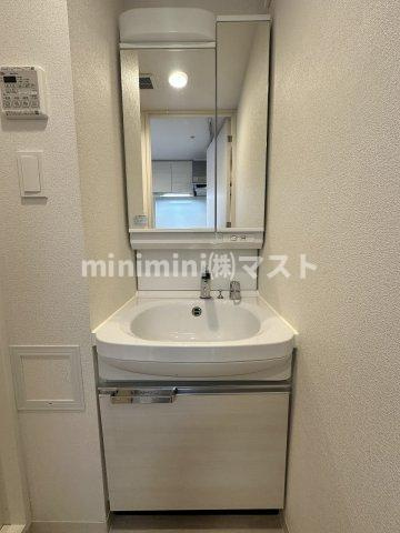 アドバンス大阪セレーノの洗面所