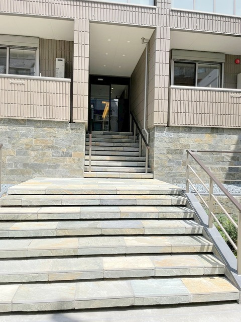 HEBEL MAISON　四谷　Bのエントランス