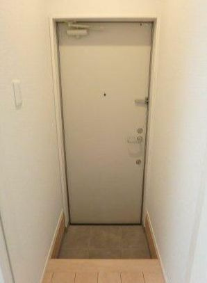 K-house Shimotakaidoの玄関|玄関