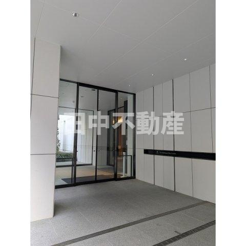 ザ・パークハウス三田ガーデン　タワー棟のエントランス