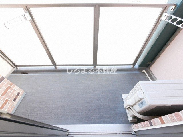 ララプレイスＯＳＡＫＡ　ＷＥＳＴ　ＰＲＩＭＥのバルコニー