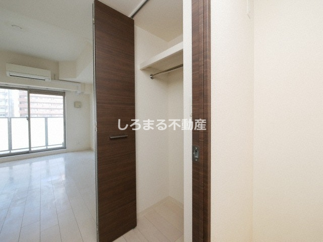 ララプレイスＯＳＡＫＡ　ＷＥＳＴ　ＰＲＩＭＥの収納