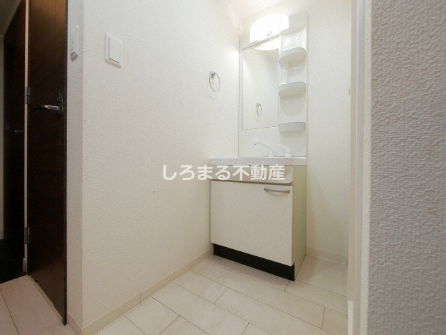 ララプレイスＯＳＡＫＡ　ＷＥＳＴ　ＰＲＩＭＥの洗面所