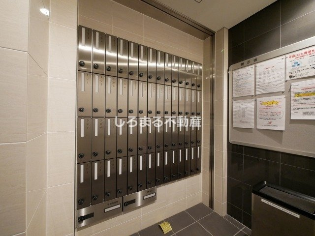 ララプレイスＯＳＡＫＡ　ＷＥＳＴ　ＰＲＩＭＥのエントランス