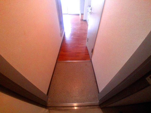 セラーン朝霧の玄関