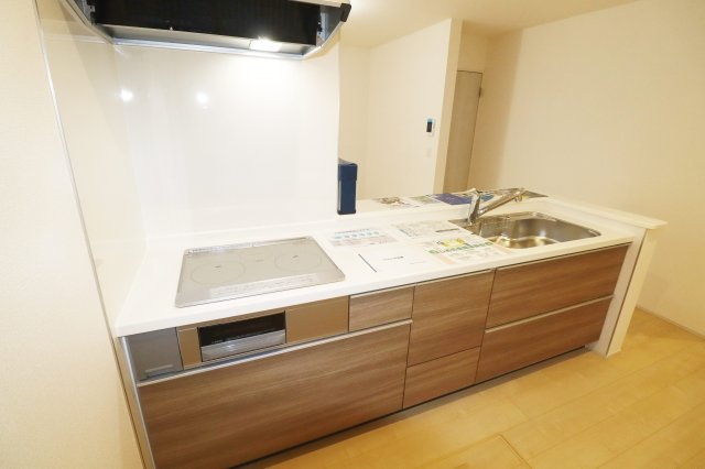 郡山市安積荒井３丁目　　　１号棟　　　安積第1小学校、安積中学区　のキッチン