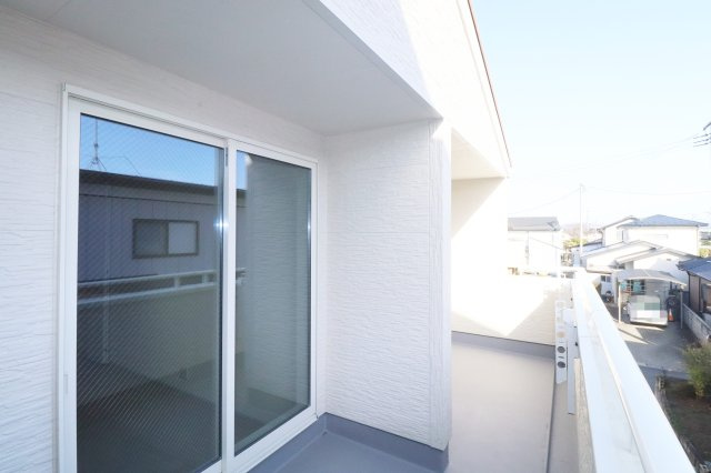 郡山市安積荒井３丁目　　　１号棟　　　安積第1小学校、安積中学区　のバルコニー