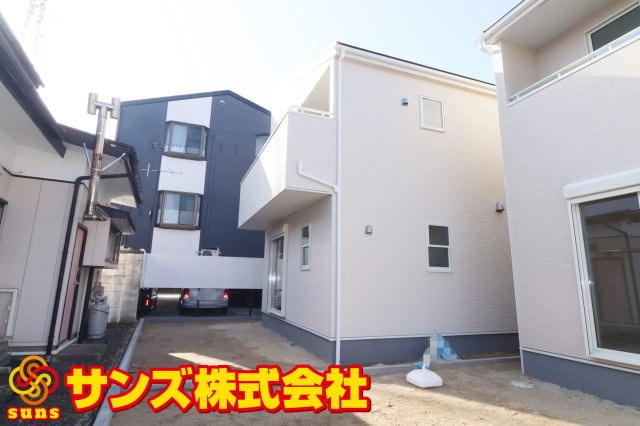 郡山市安積荒井３丁目　　　１号棟　　　安積第1小学校、安積中学区　の外観|北側前面道路