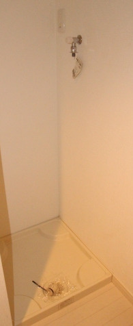 ラグーン西荻窪の内装|室内洗濯機置場（同一仕様写真）