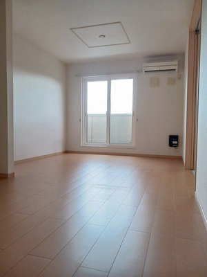 【居間・リビング】 | ベル・ソレイユⅡ