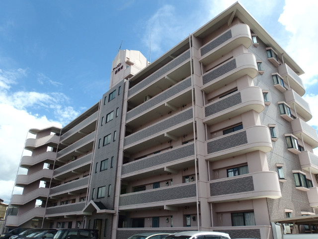 アーバン西岡崎の外観
