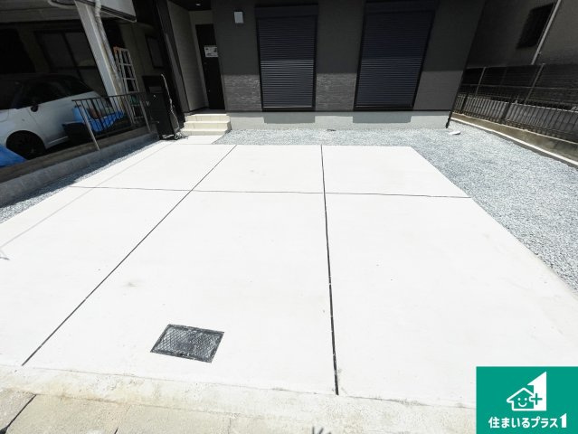 八幡市川口西扇　第1期　新築一戸建ての駐車場|駐車スペース！散水栓があるので、こまめに愛車を洗えます！