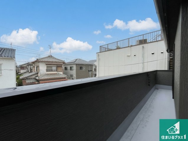 八幡市川口西扇　第1期　新築一戸建てのバルコニー|日当たりのよいバルコニー！お部屋が開放的に！