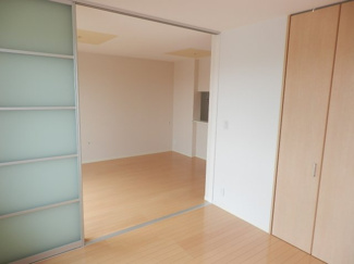 【子供部屋】 | キャッスル　ヴィラ | お子様部屋に様子がうかがえるので良さそうですね